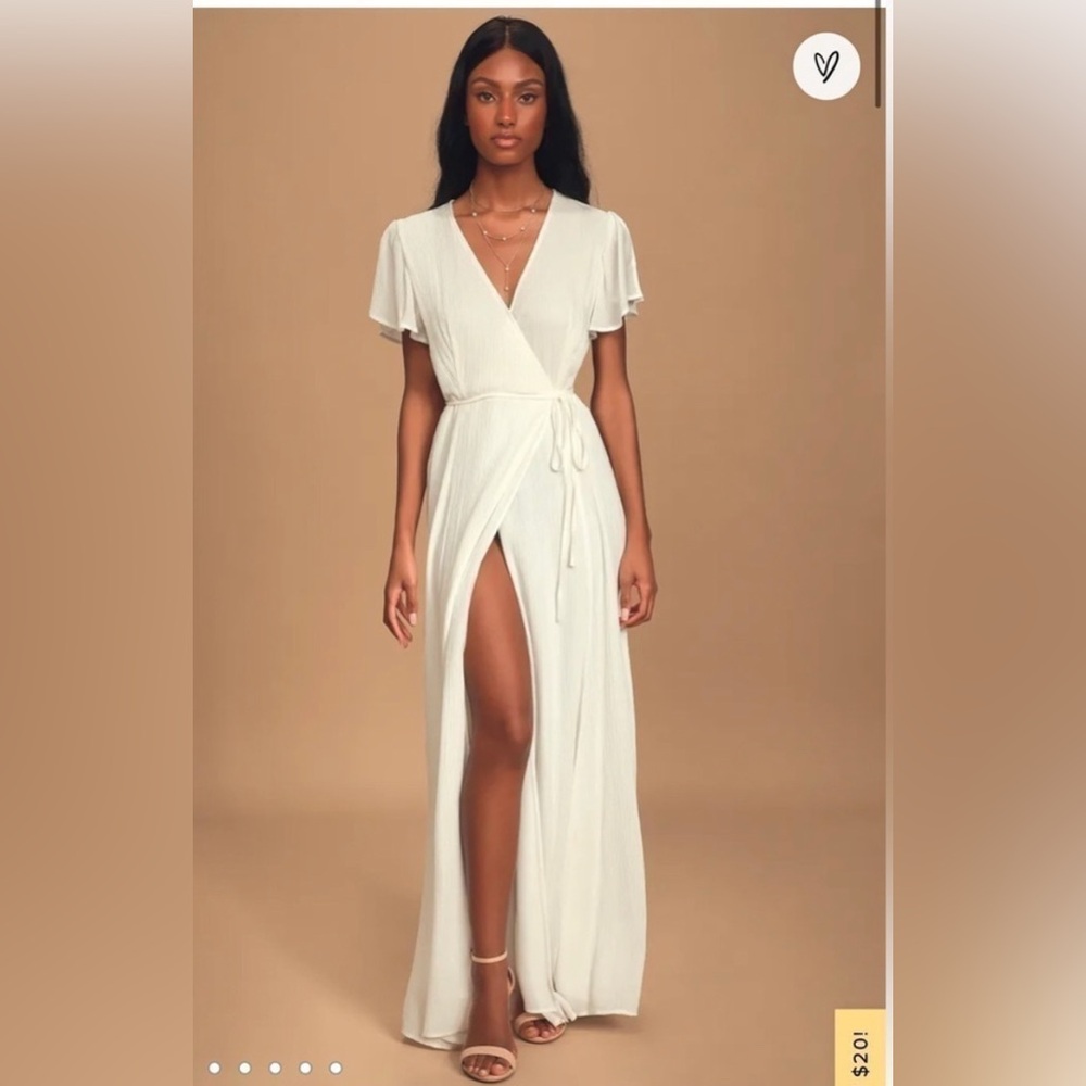 BNWT Lulu’s White Wrap Maxi